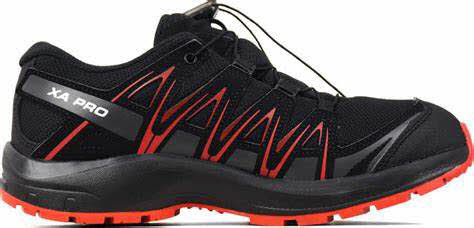 Salomon Schuhe XA PRO V8 CSWP J Mgnt/Black L41613900 000000