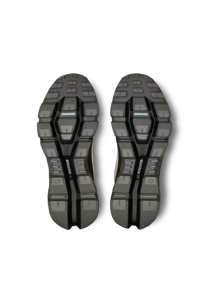 ON Running CLOUDWANDER WATERPROOF 73.97667
